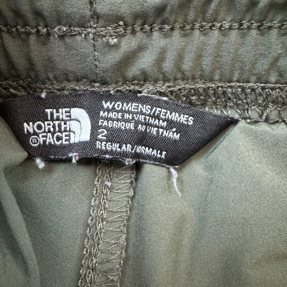 The North Face Drawstring Green Crop Capri Hiking Pants Women's Size 2 - Picture 3 of 8